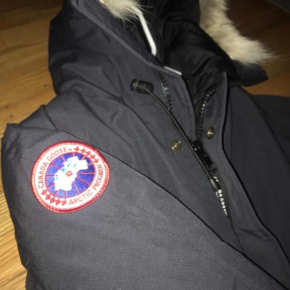 Navy/gray Canada goose winter coat